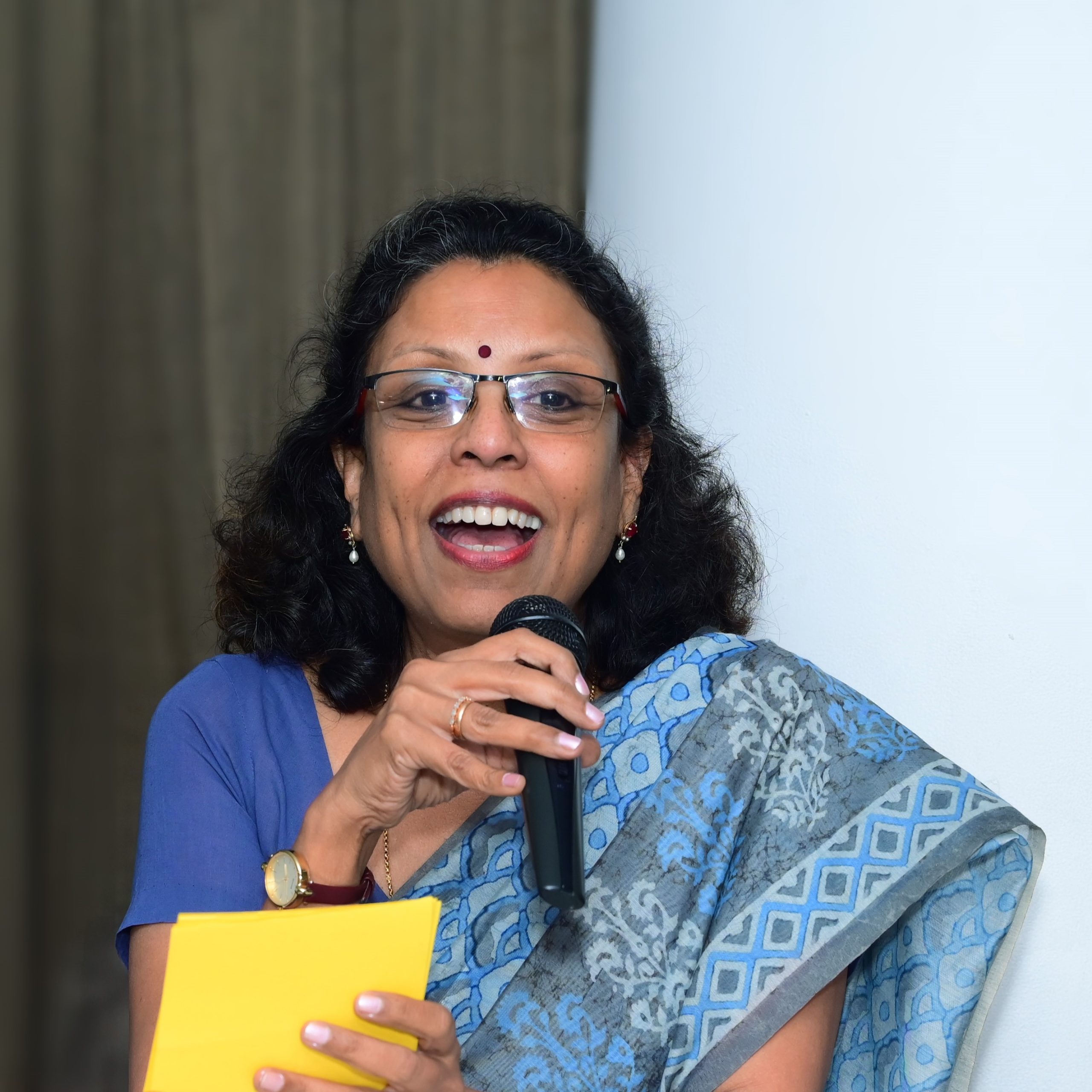 Kavita Ratna